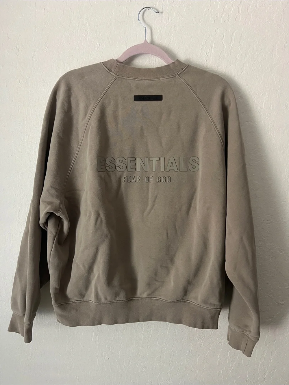 Essentials men’s taupe